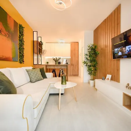 Colorful Fusion - Modern 1Br Near Romexpo Center Apartment Bucharest Exterior photo