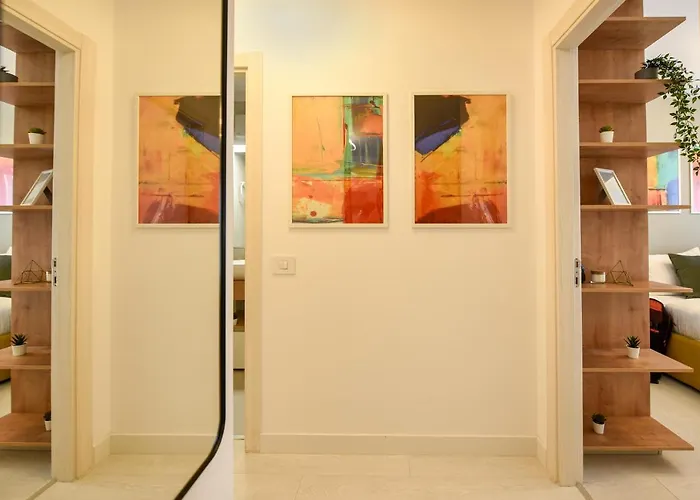 Colorful Fusion - Modern 1Br Near Romexpo Center