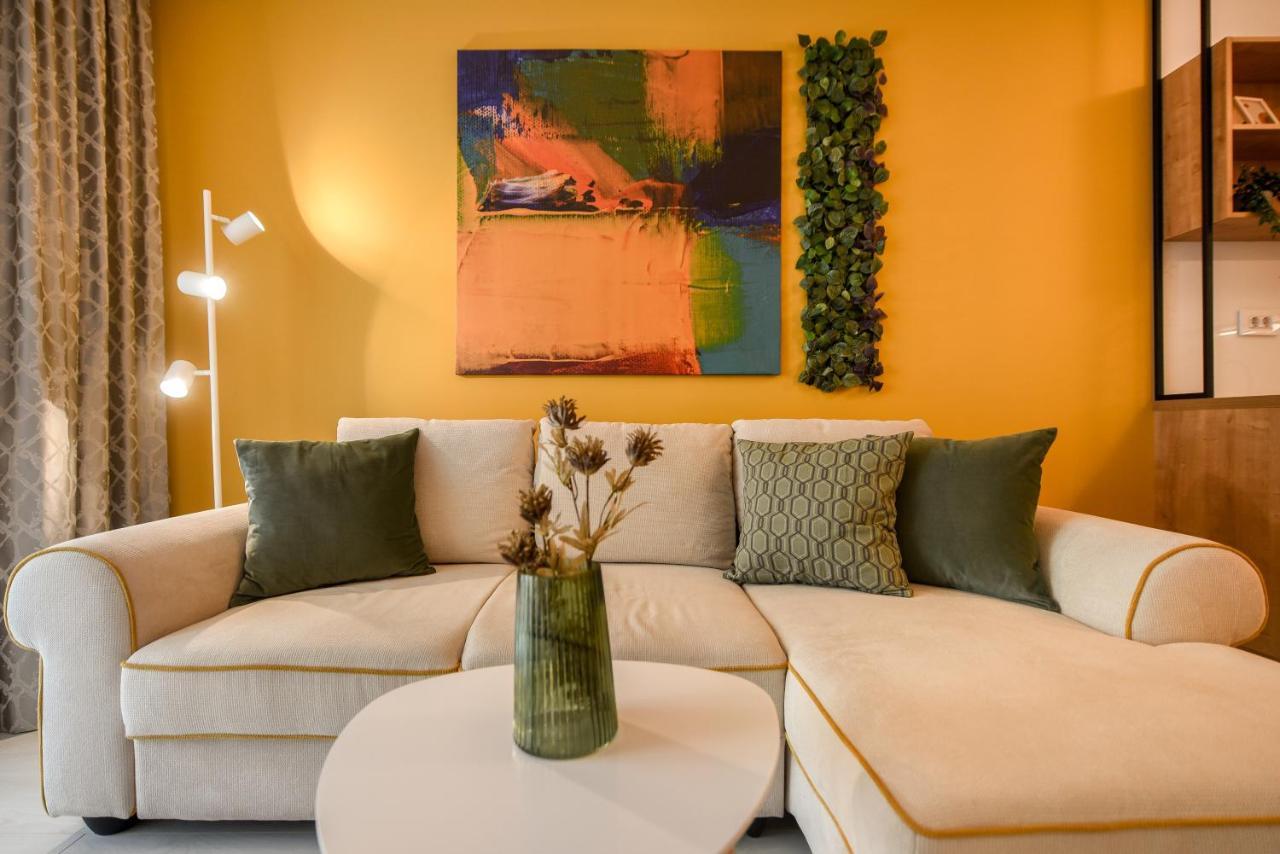 Colorful Fusion - Modern 1br Near Romexpo Center Appartamento *